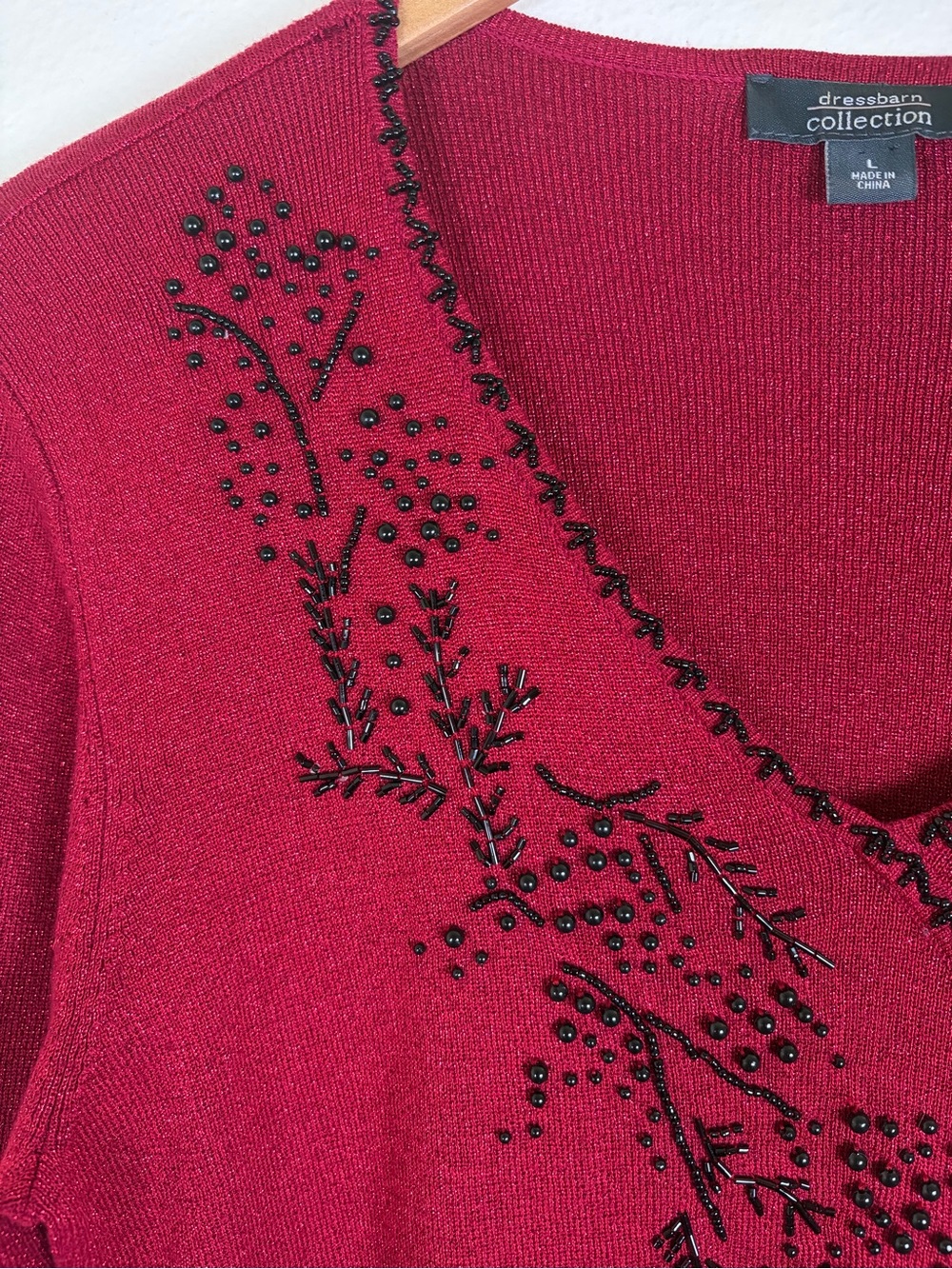 Dressbarn Collection Large Red Black Beaded V-Neck Metallic Sweater - Picture 11 of 11